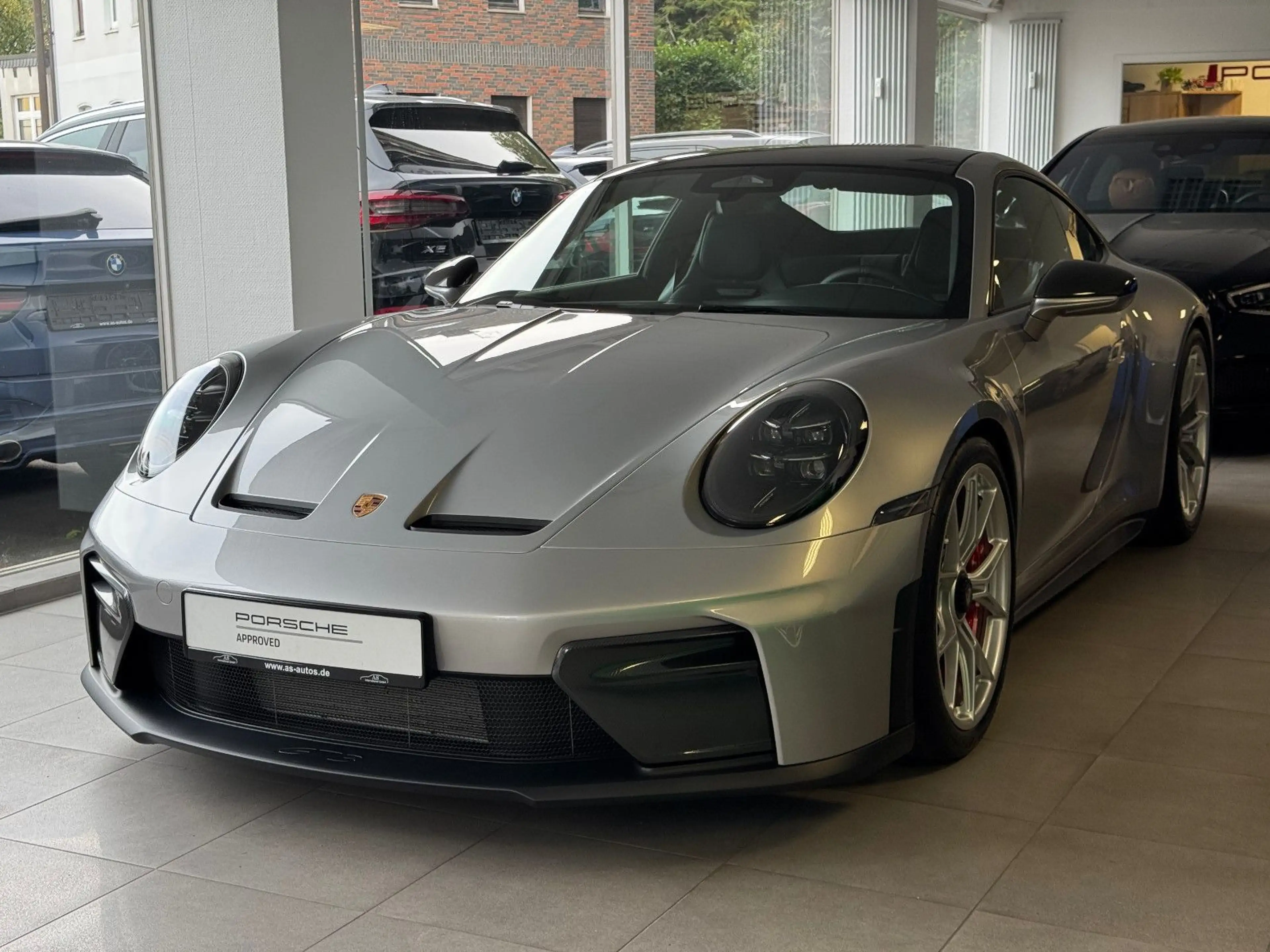 Porsche 992 GT3 Touring Schalen Carbon-Dach Lift Matrix