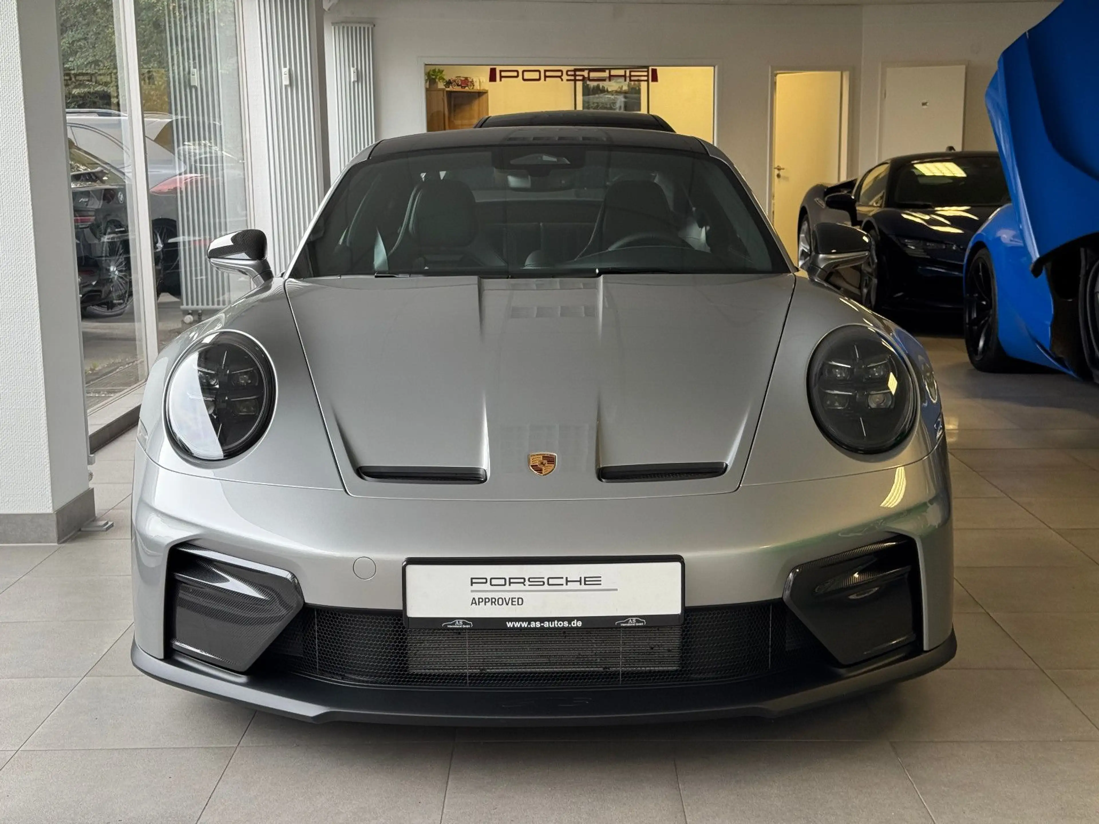 Porsche 992 GT3 Touring Schalen Carbon-Dach Lift Matrix — photo 3