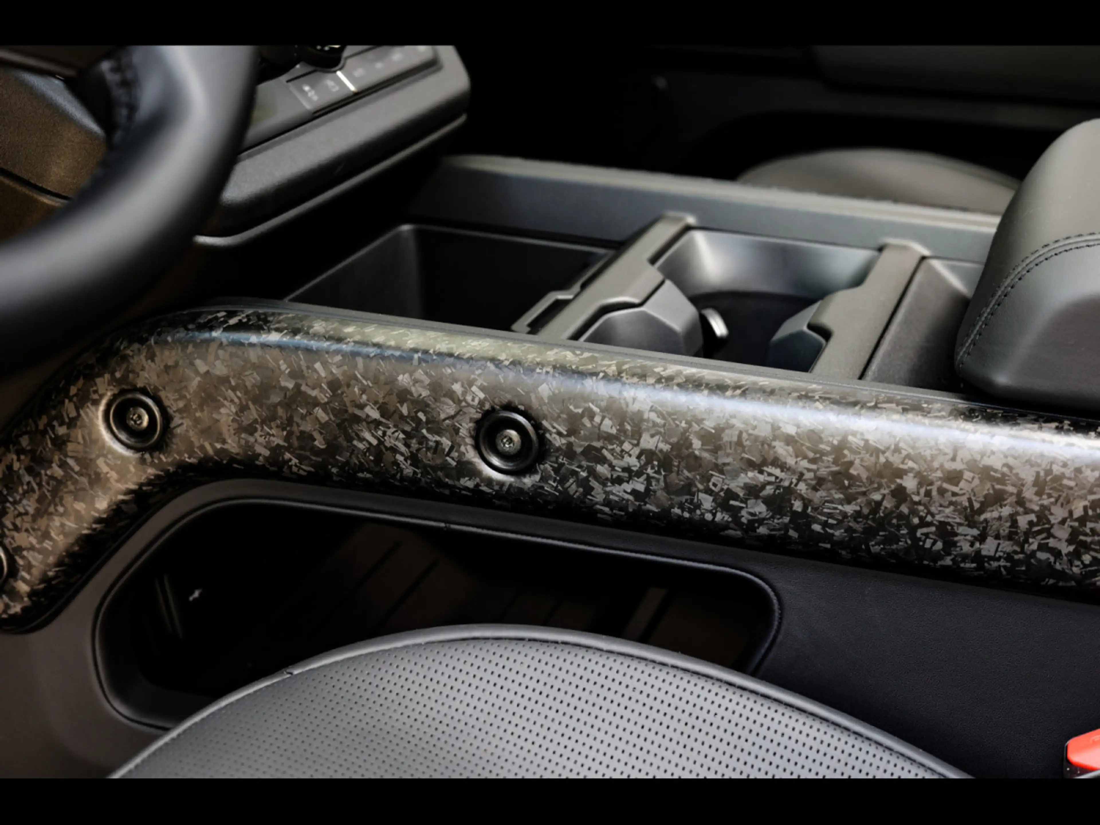 Land Rover Defender 110 V8 P635 OCTA EDITION ONE°FAROE GREEN°SATIN PPF — photo 11