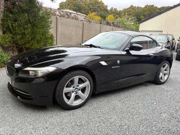 Z4 2.5i sDrive23i