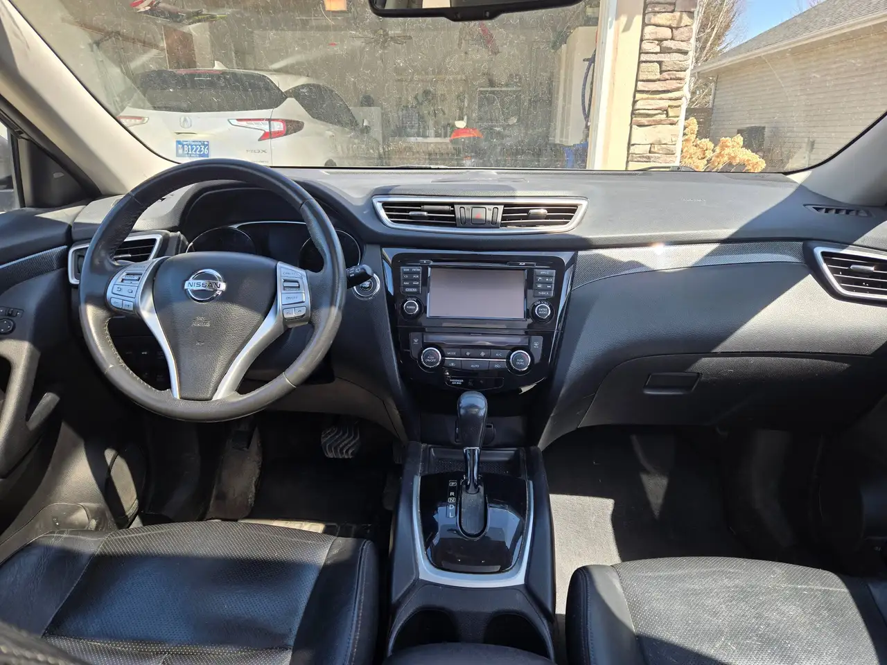 Nissan Rogue снимка Nissan Rogue