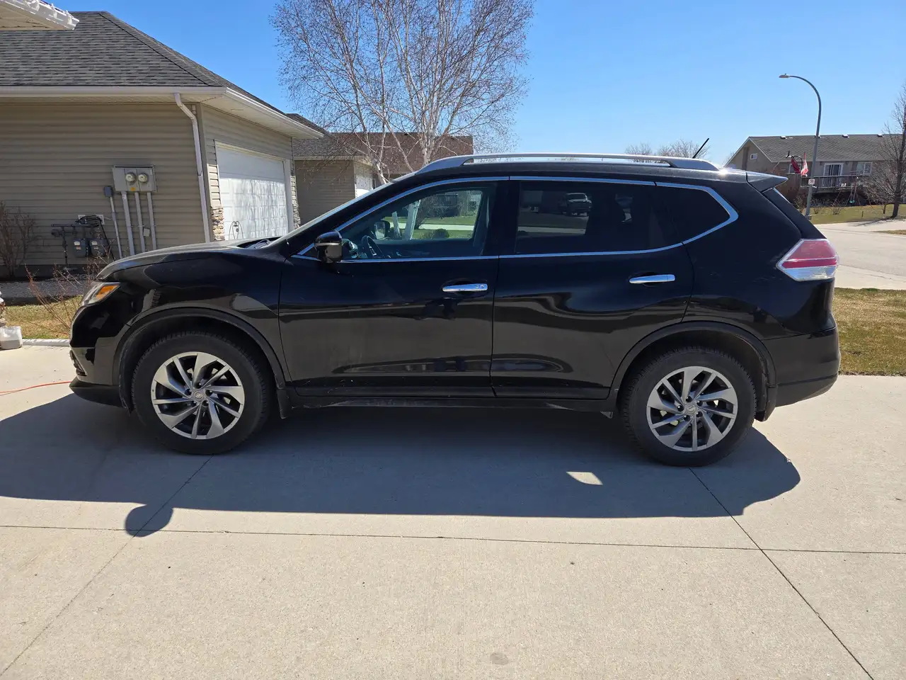 Nissan Rogue снимка Nissan Rogue