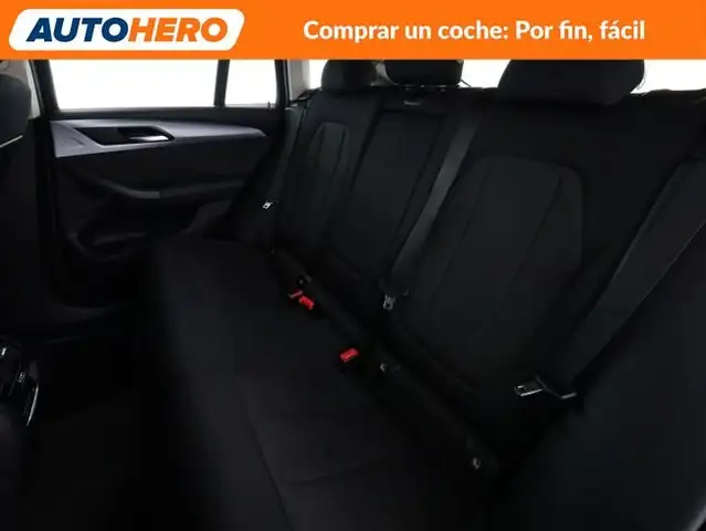 BMW X4 view 15