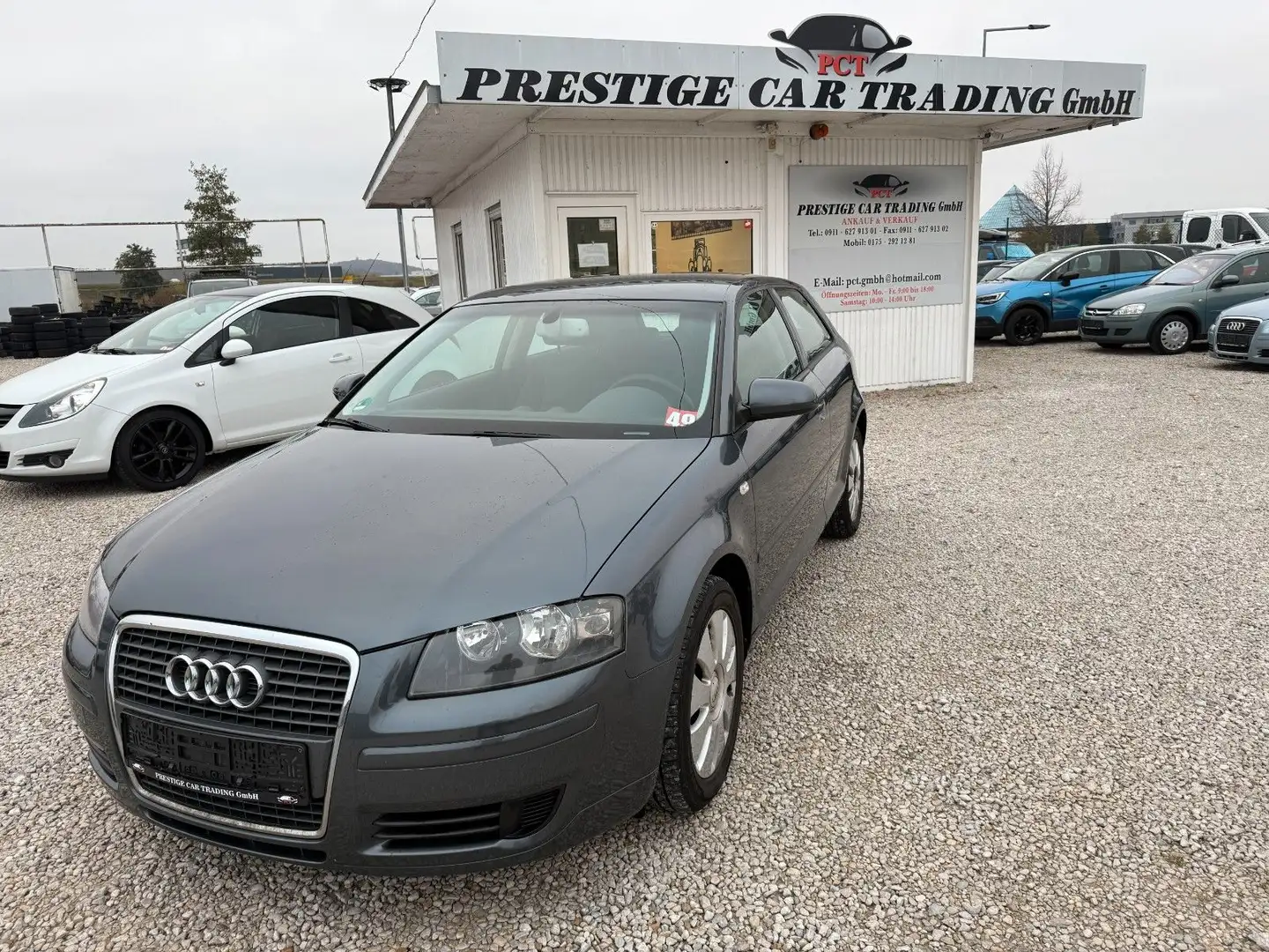 Audi A3 1.9 TDI Attraction*2.HAND* Grau - 1