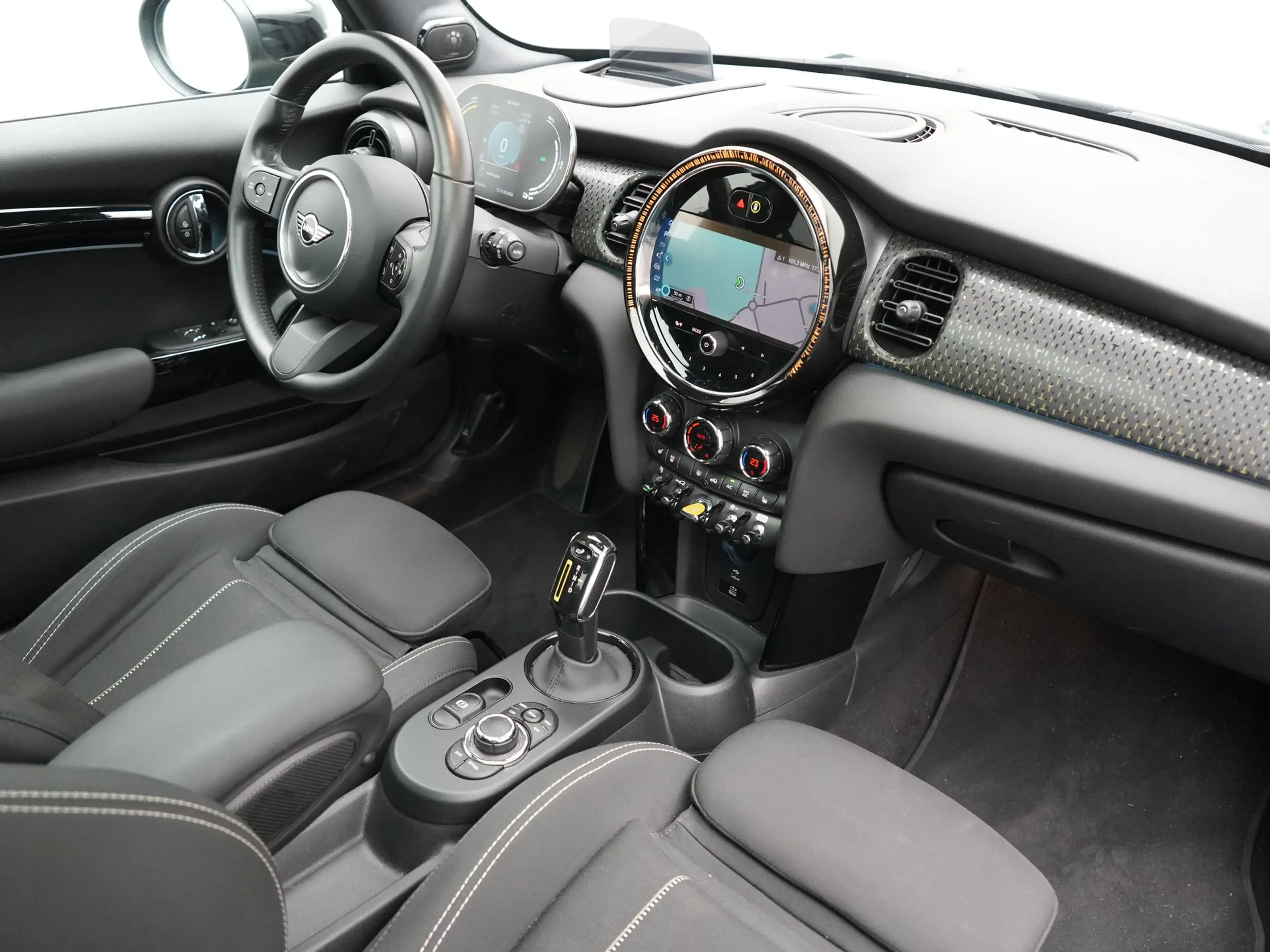 MINI Cooper SE Electric 33 kWh 184pk Dealer O.H | Panodak | Harma — photo 4