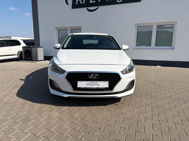 Hyundai I30 view 2