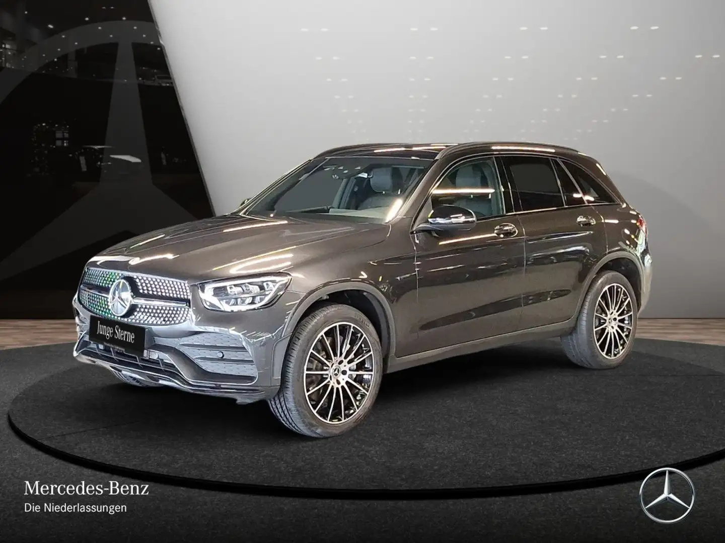Mercedes-Benz GLC 300 de 4M AMG+NIGHT+PANO+AHK+LED+KAMERA+9G Gris - 2