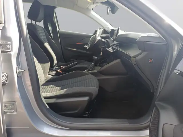 Peugeot 208 view 13