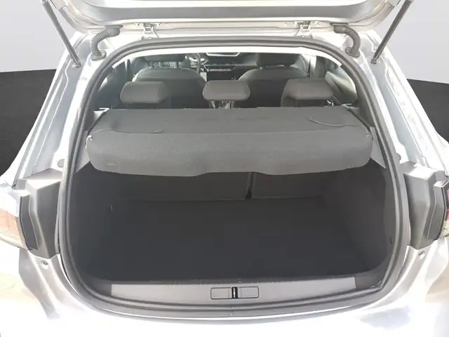 Peugeot 208 view 9