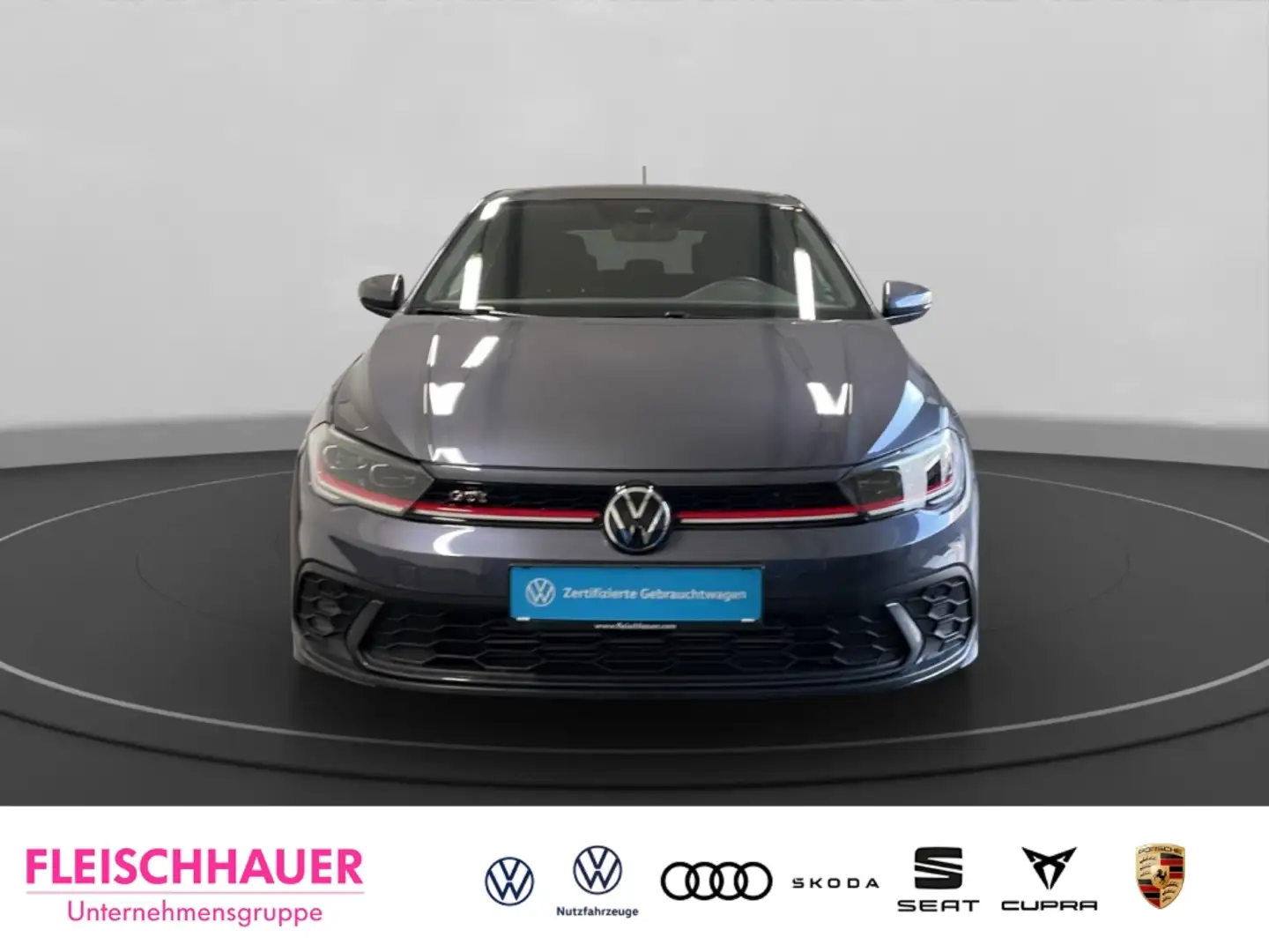 Volkswagen Polo VI 2.0 TSI GTI LED Apple CarPlay Navi Tel.-Vorb. P Grau - 2