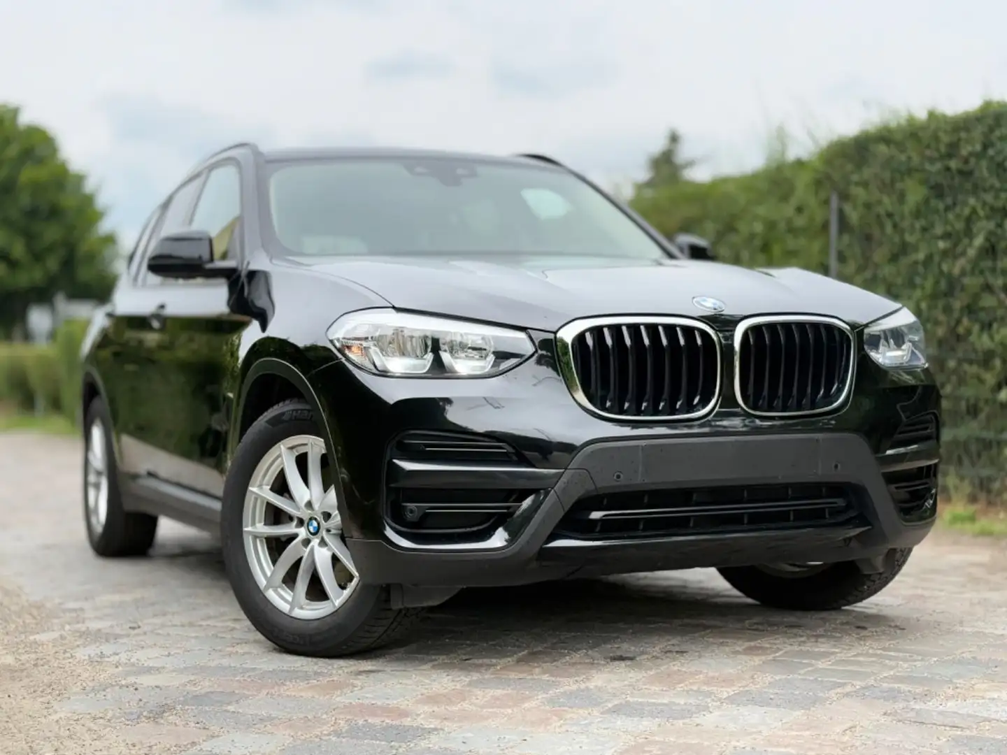 BMW X3 Baureihe X3 xDrive 18 d Luxury Line*LEDER*1ER Schwarz - 1