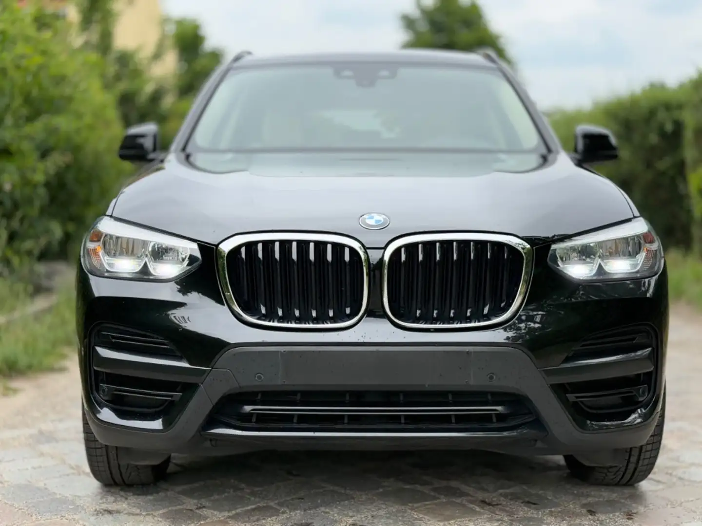 BMW X3 Baureihe X3 xDrive 18 d Luxury Line*LEDER*1ER Schwarz - 2