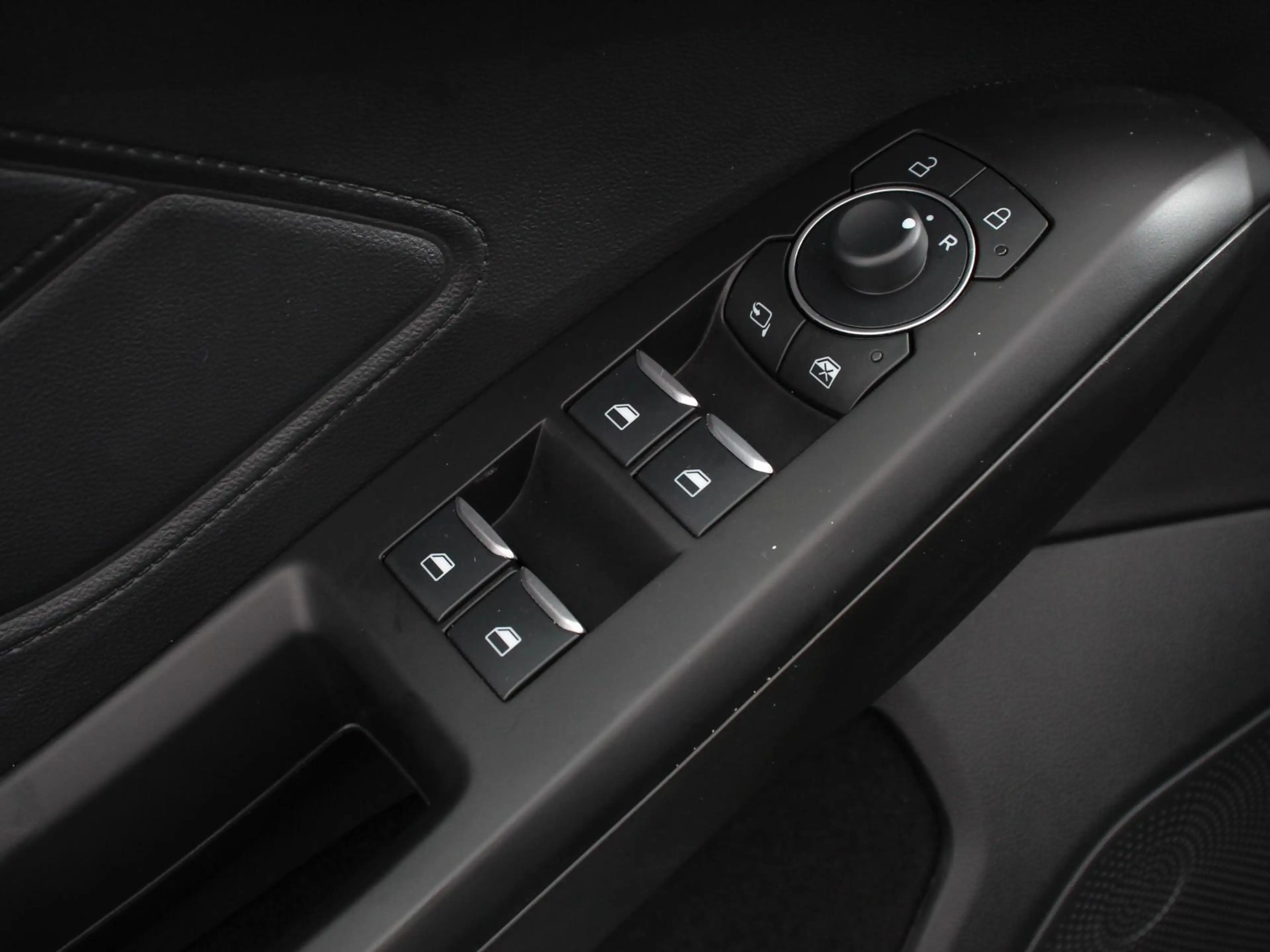 Ford Focus Wagon 1.0 EcoBoost 155pk Automaat Active X Navigat — photo 12