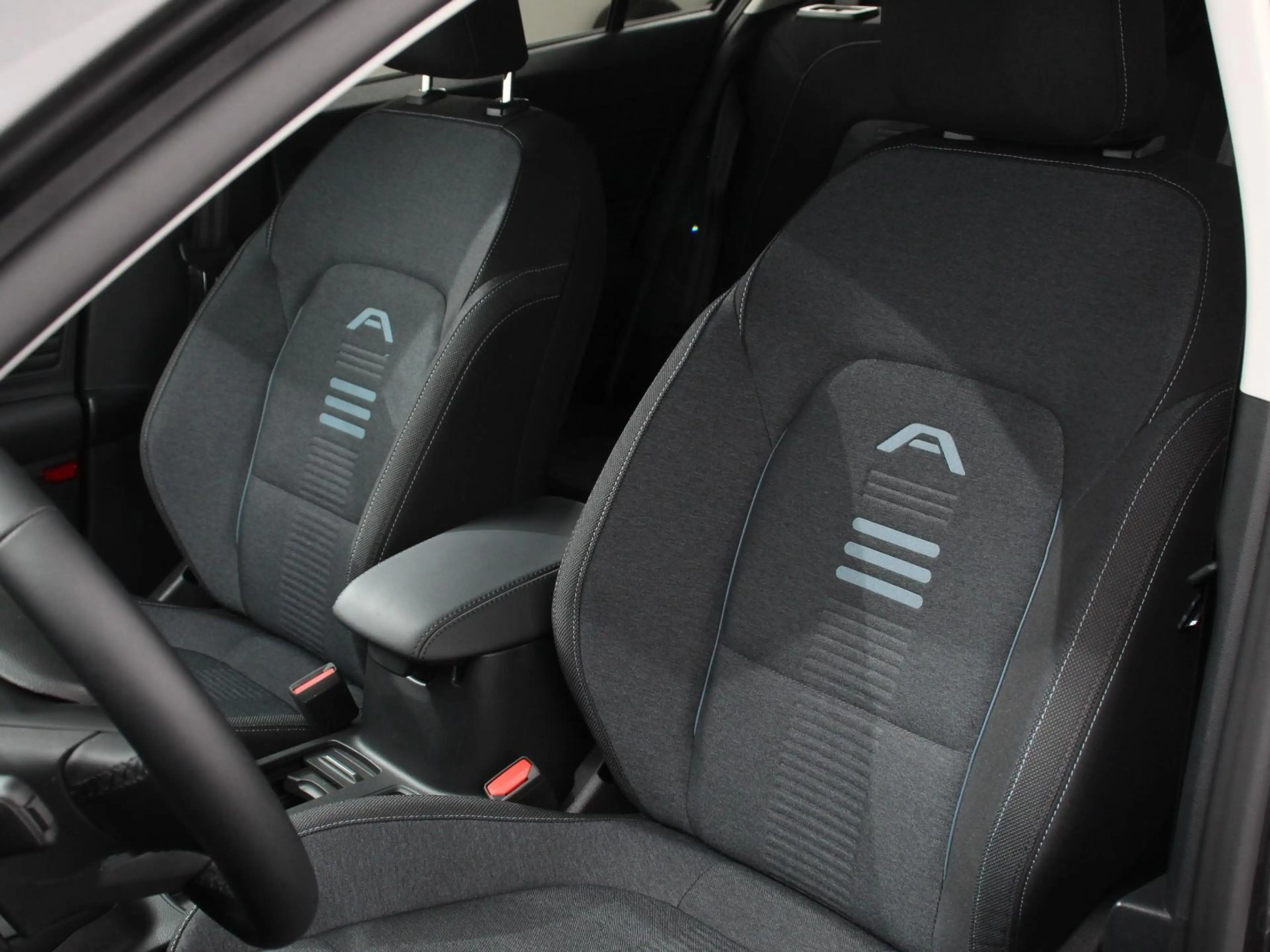 Ford Focus Wagon 1.0 EcoBoost 155pk Automaat Active X Navigat — photo 10