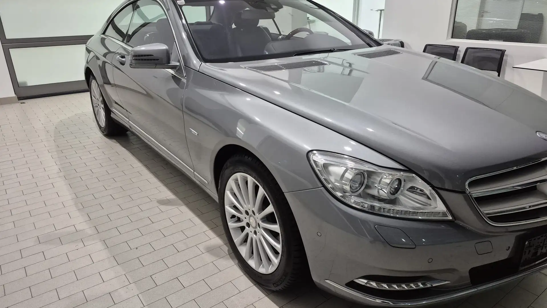 Mercedes-Benz CL 500 Coupé Aut. - 2