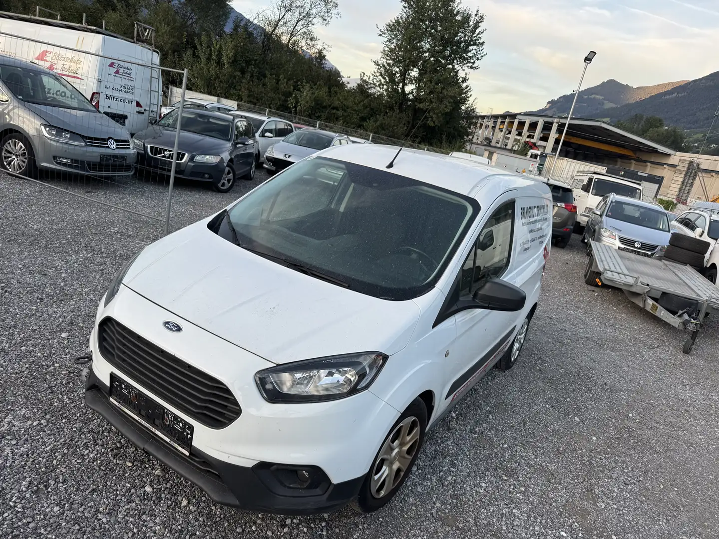 Ford Courier ZAHNREMEN. GERISEN. !!!!! - 2