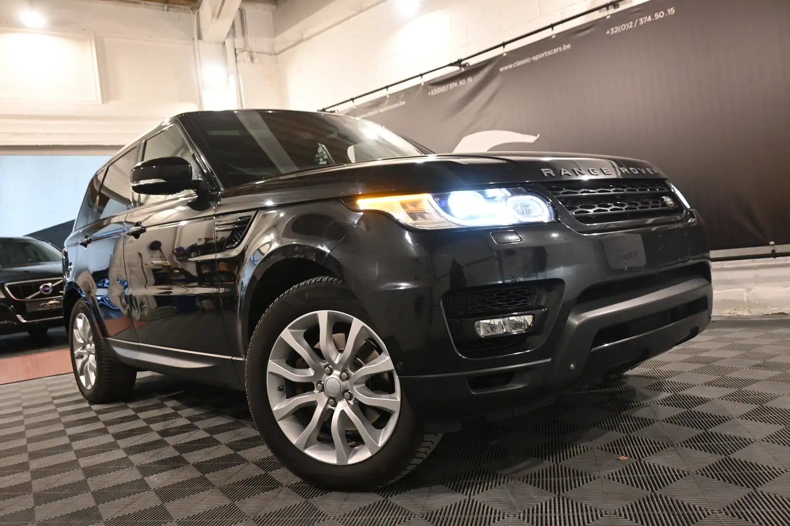 Land Rover Range Rover Sport 3.0 SDV6 HSE / PANO / CAMERA / XENON / FULL OPTION Schwarz - 2