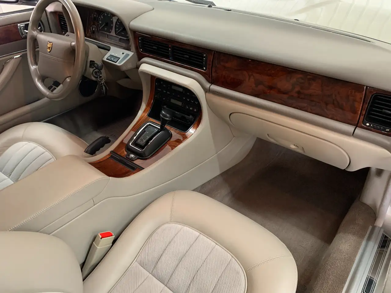 Jaguar XJ 3.3 Long Wheel Base, foto 9