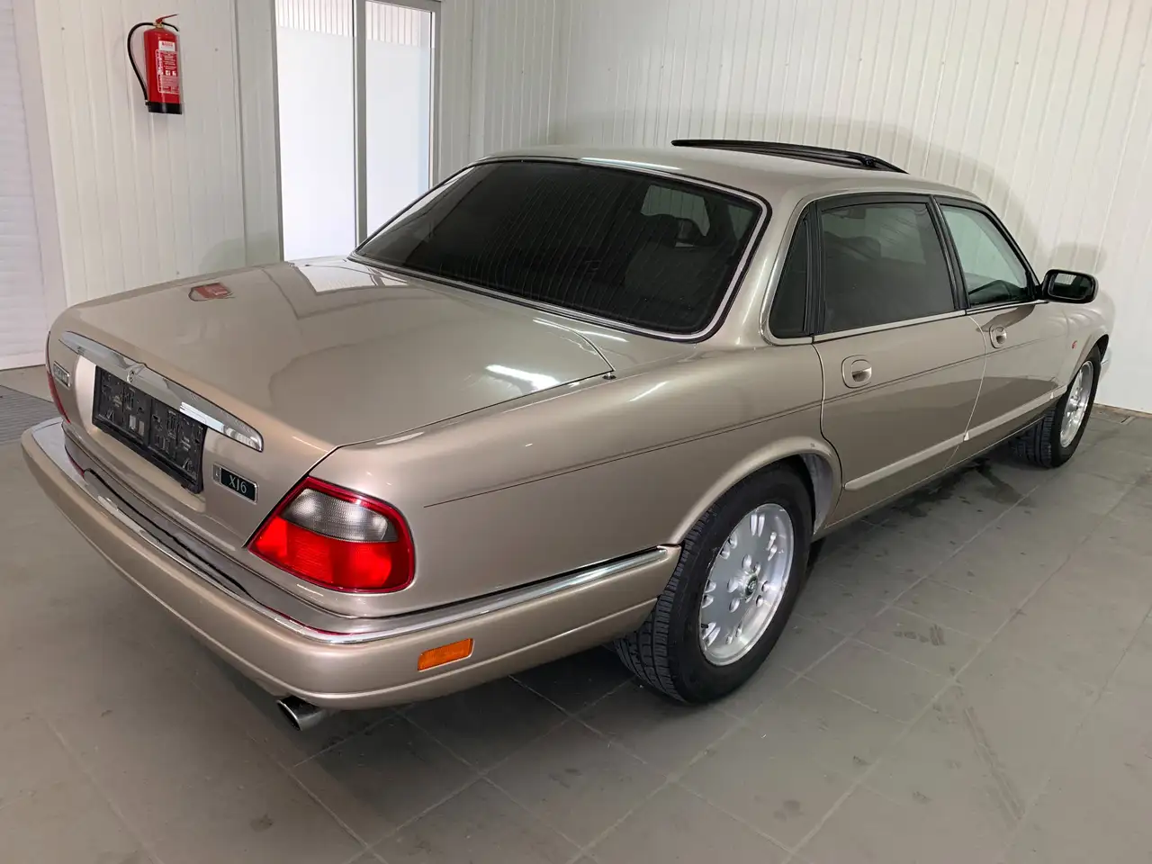 Jaguar XJ 3.3 Long Wheel Base, foto 6