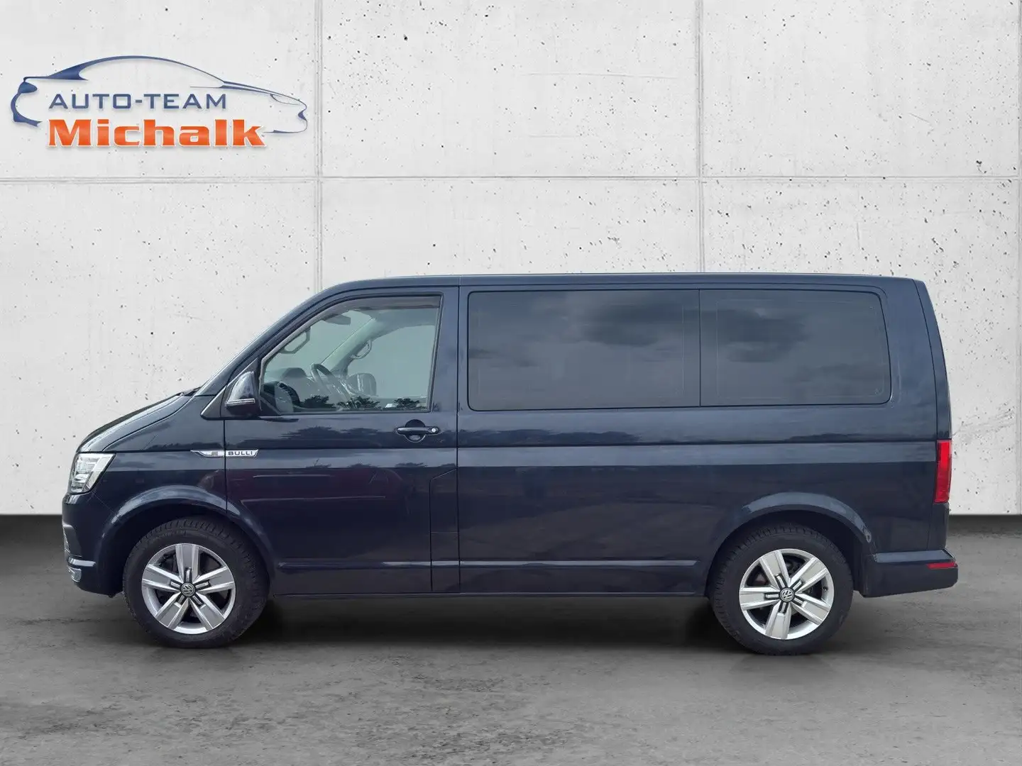Volkswagen T6 Multivan * AHK*Navi*Standheizung*Drehsitze* Blau - 2