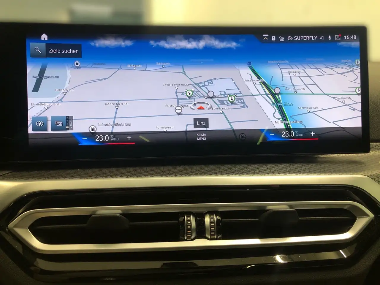BMW 330 e xDrive 5