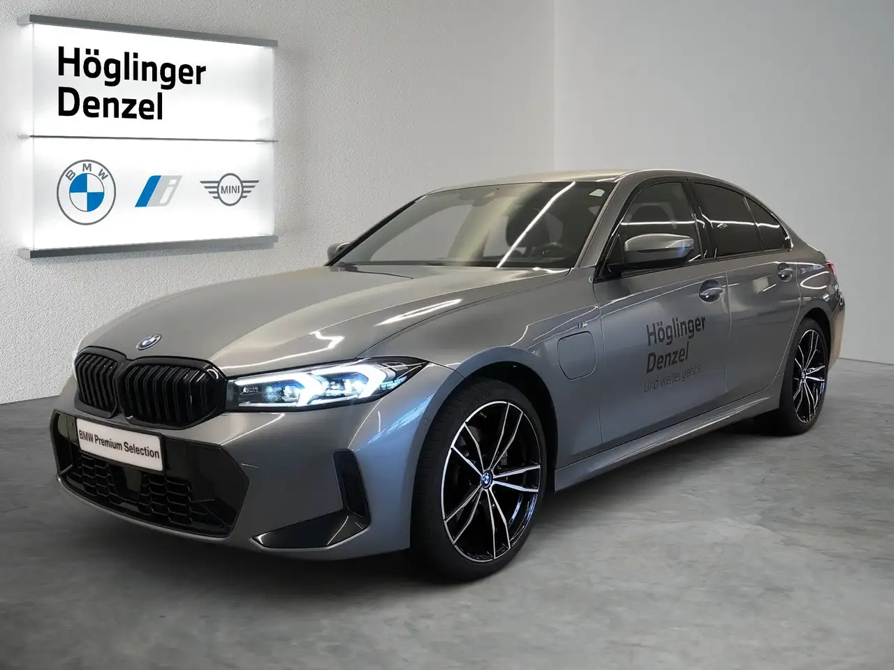 BMW 330 e xDrive 2