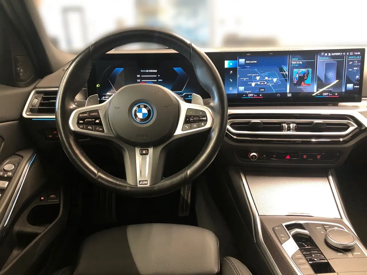 BMW 330 e xDrive 8