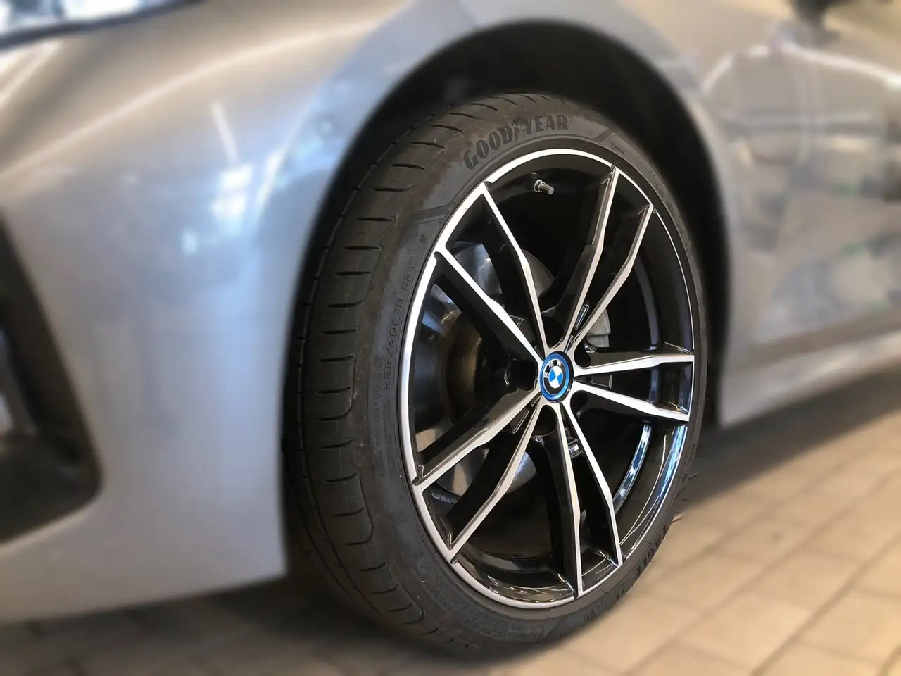 BMW 330 e xDrive 3