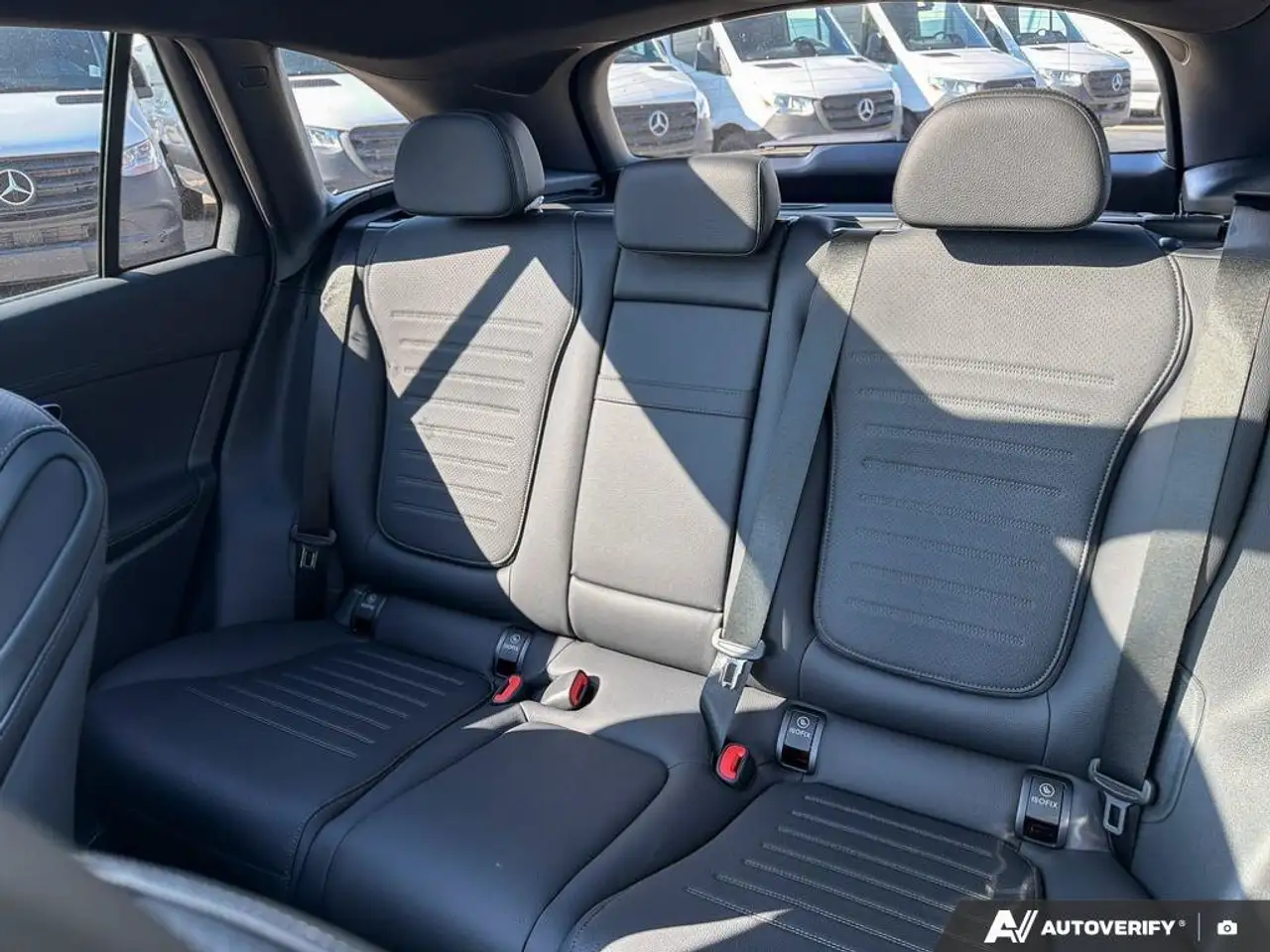 Mercedes-Benz GLC снимка Mercedes-Benz GLC