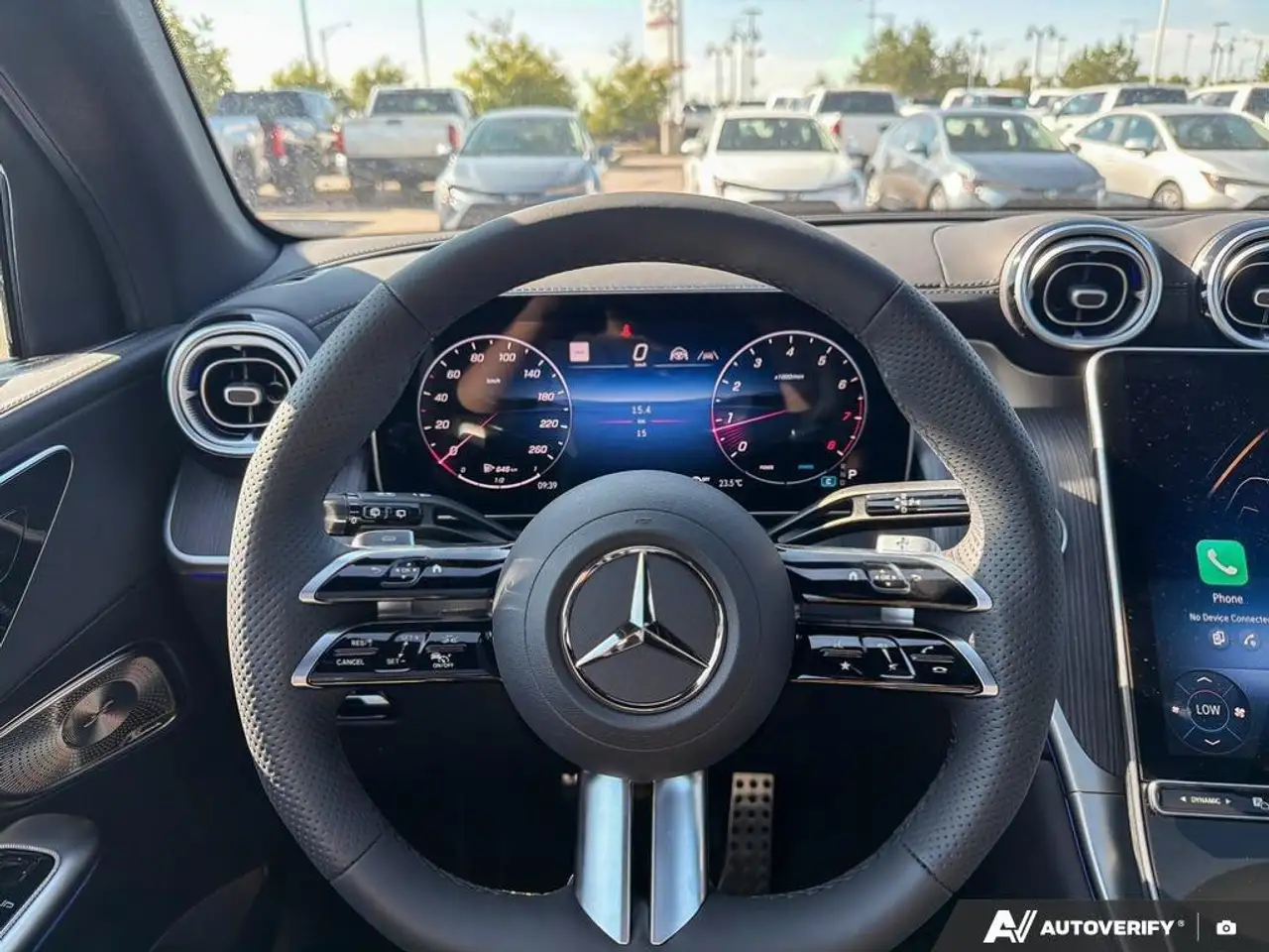 Mercedes-Benz GLC снимка Mercedes-Benz GLC