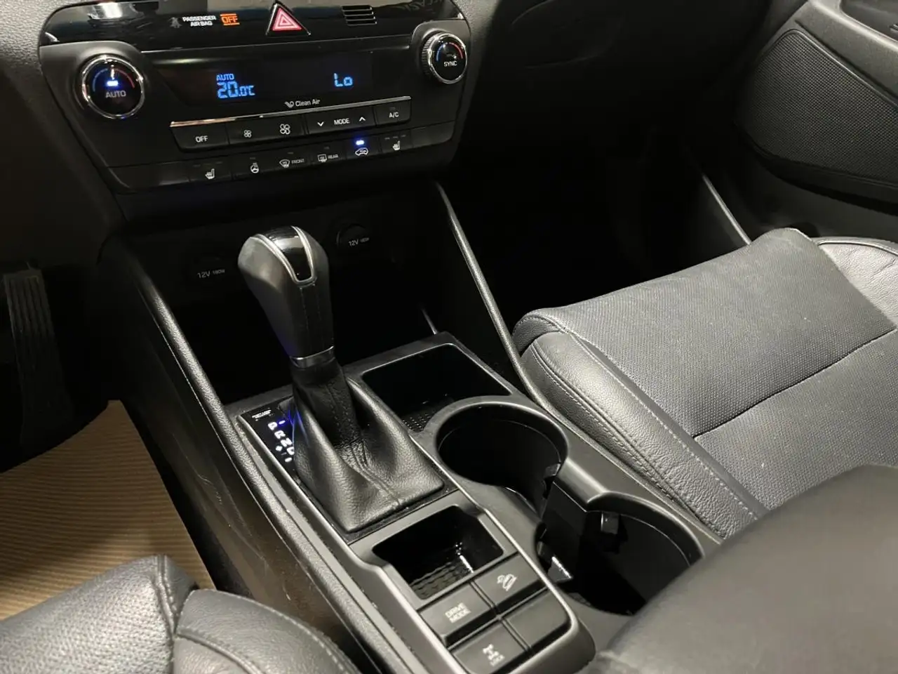 Hyundai TUCSON снимка Hyundai TUCSON