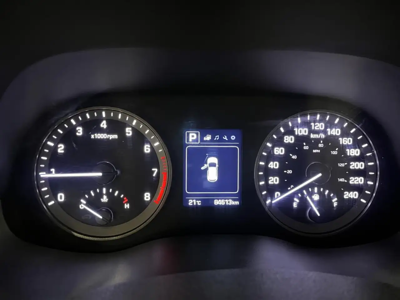 Hyundai TUCSON снимка Hyundai TUCSON