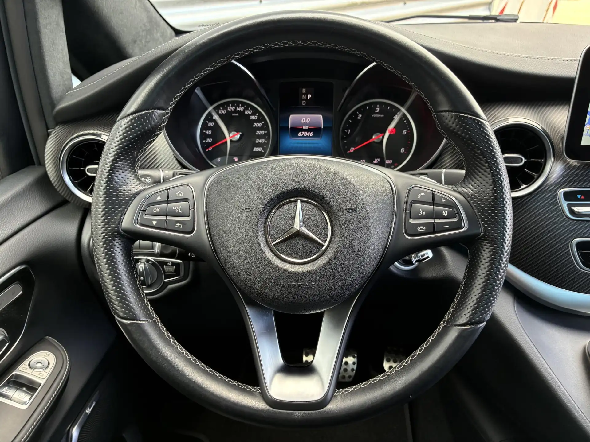 Mercedes-Benz V-Class V 300 2021 흰색 사진 7