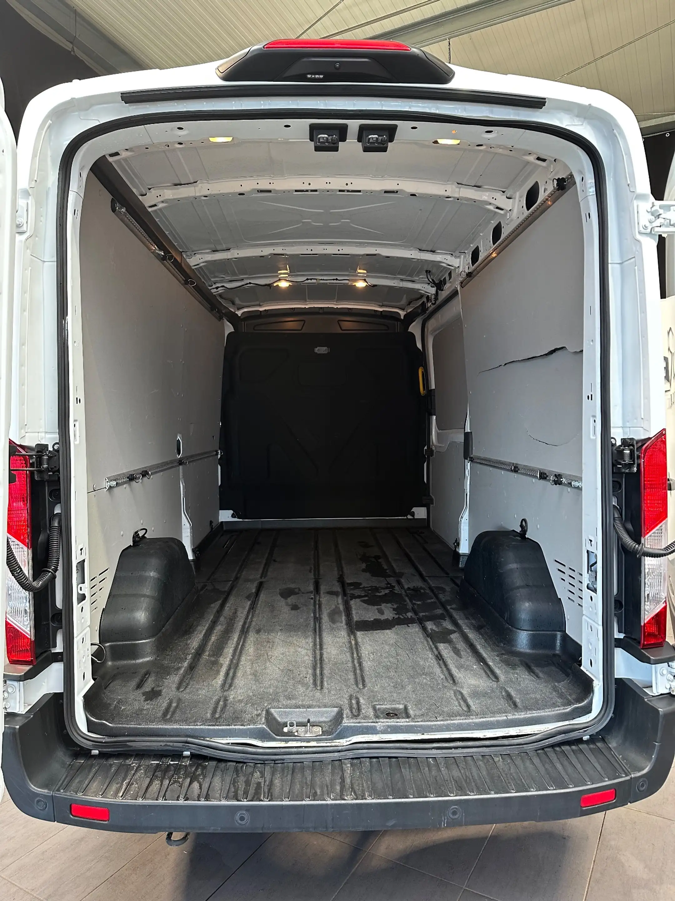 Ford Transit 350 L3H2 2.0 EB Trend KAMERA+PP+TEMPO+SPURHALTE — photo 8