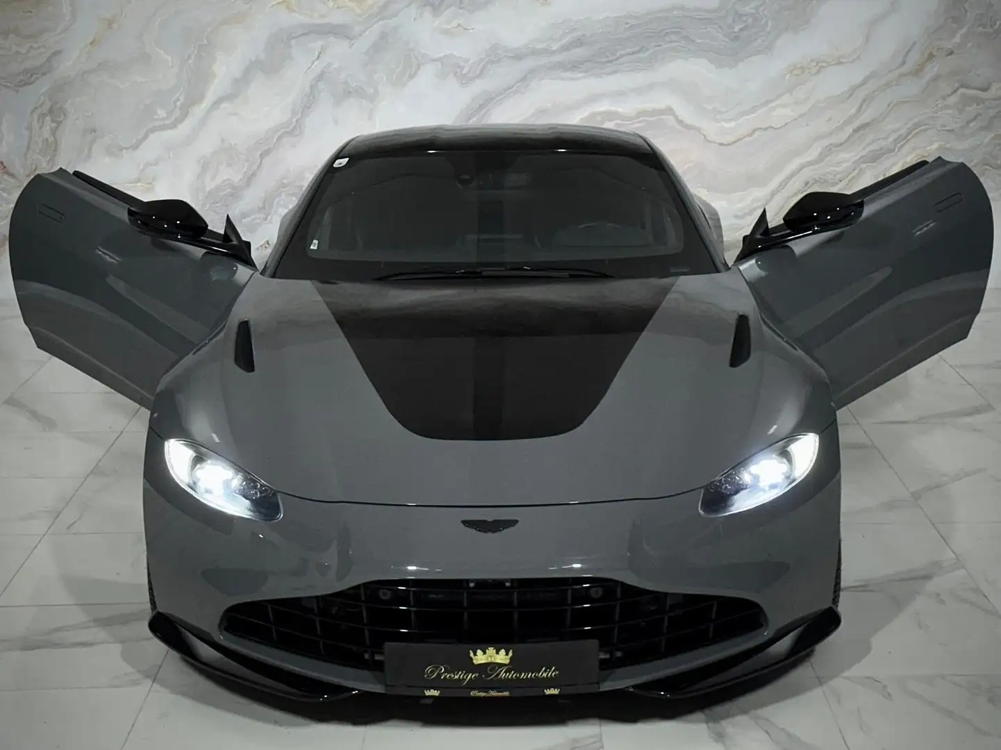 Aston Martin Vantage 4,0 V8 510PS * WERKSGARANTIE - SONDERFARBE * Grau - 1