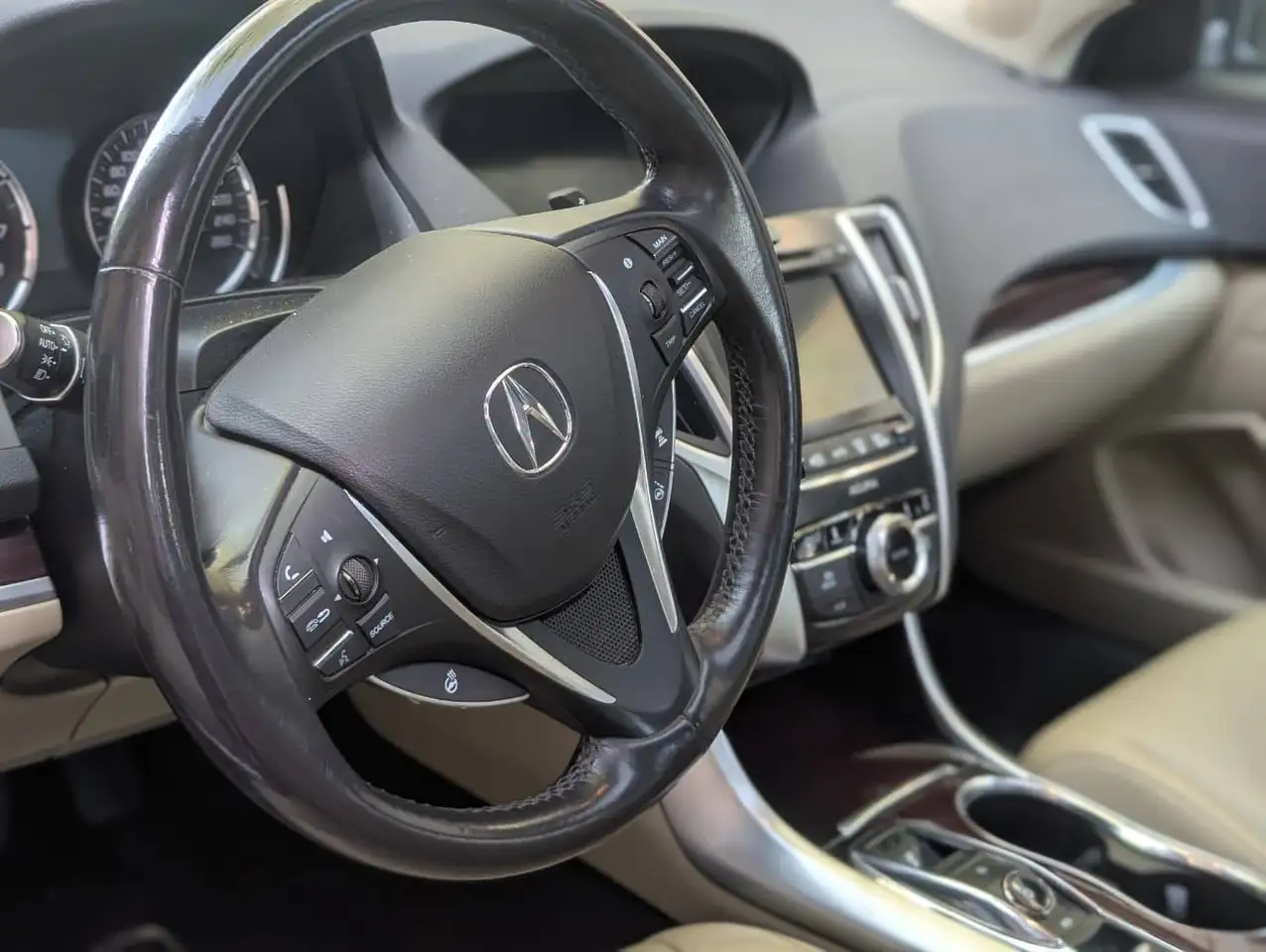 Acura TLX снимка Acura TLX