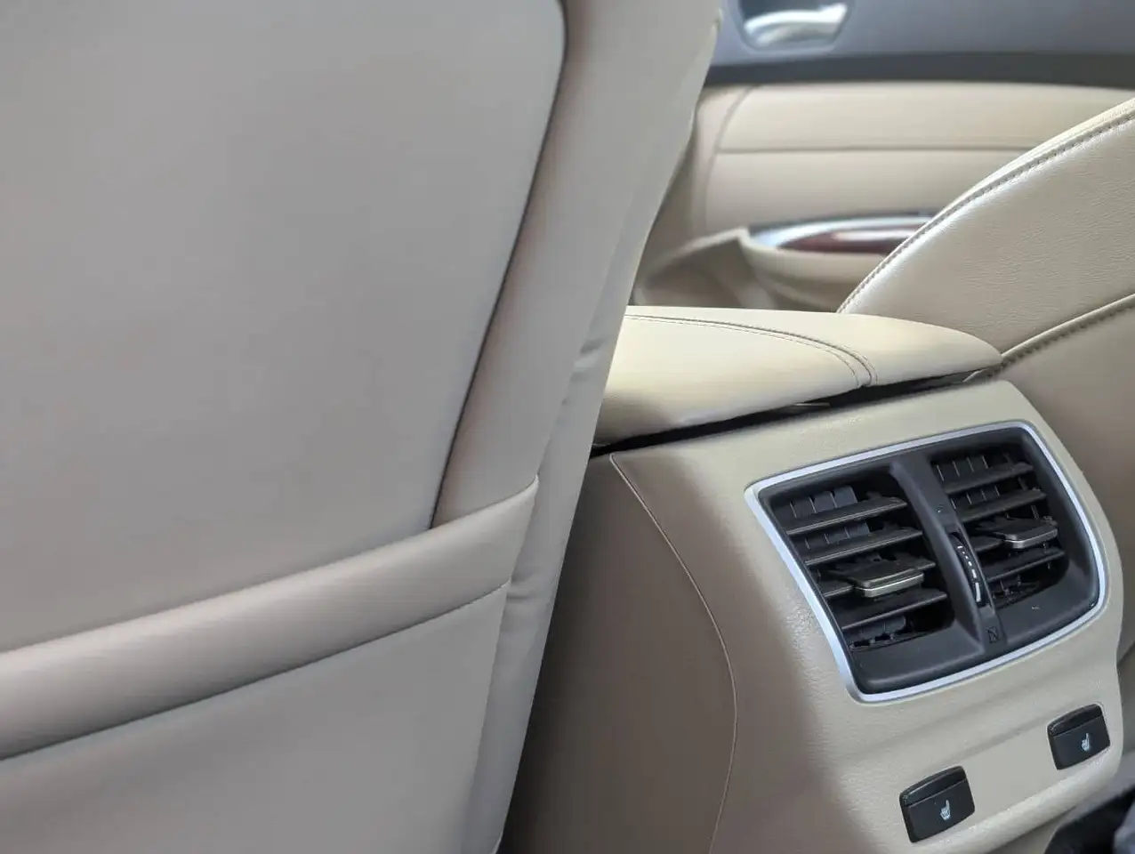 Acura TLX снимка Acura TLX