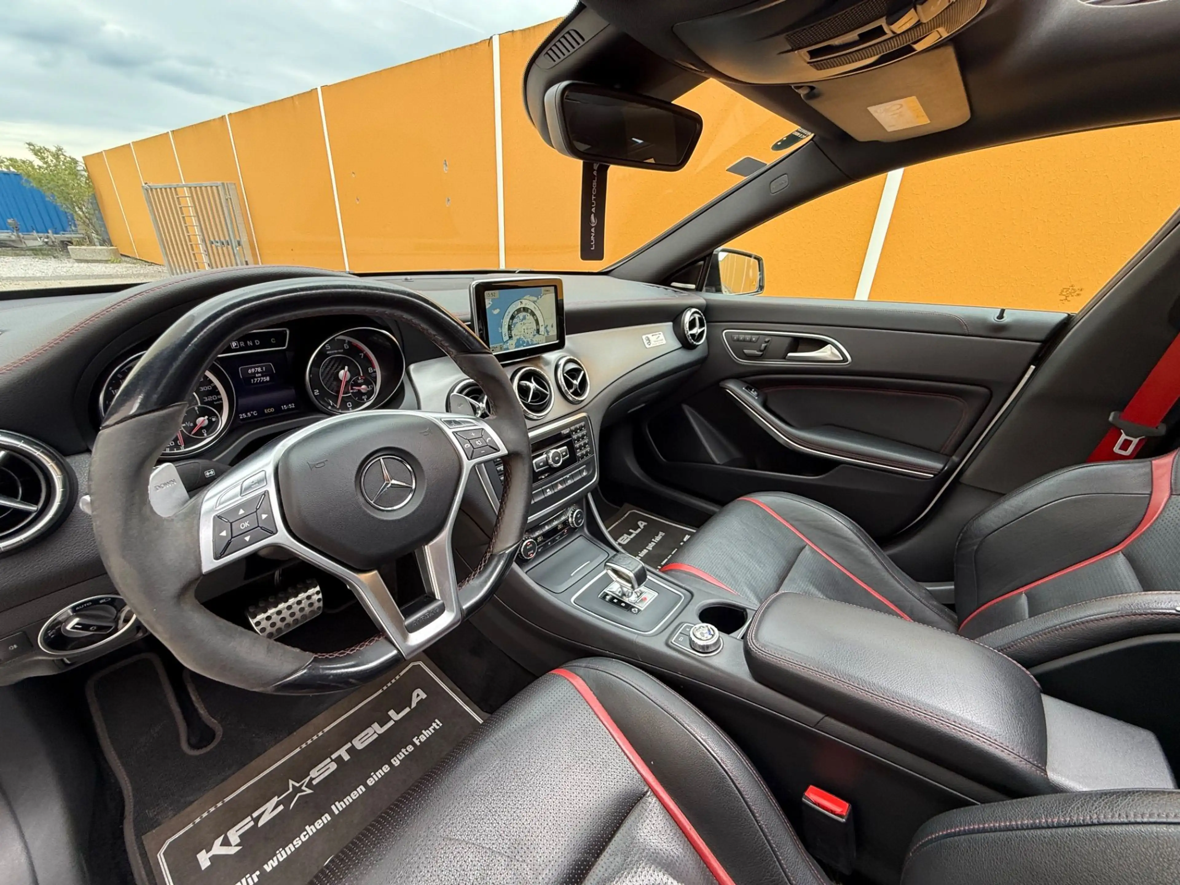 Mercedes-Benz CLA 45 AMG 4 Matic / Pano / Performance Sitze / Totwinkel — photo 7