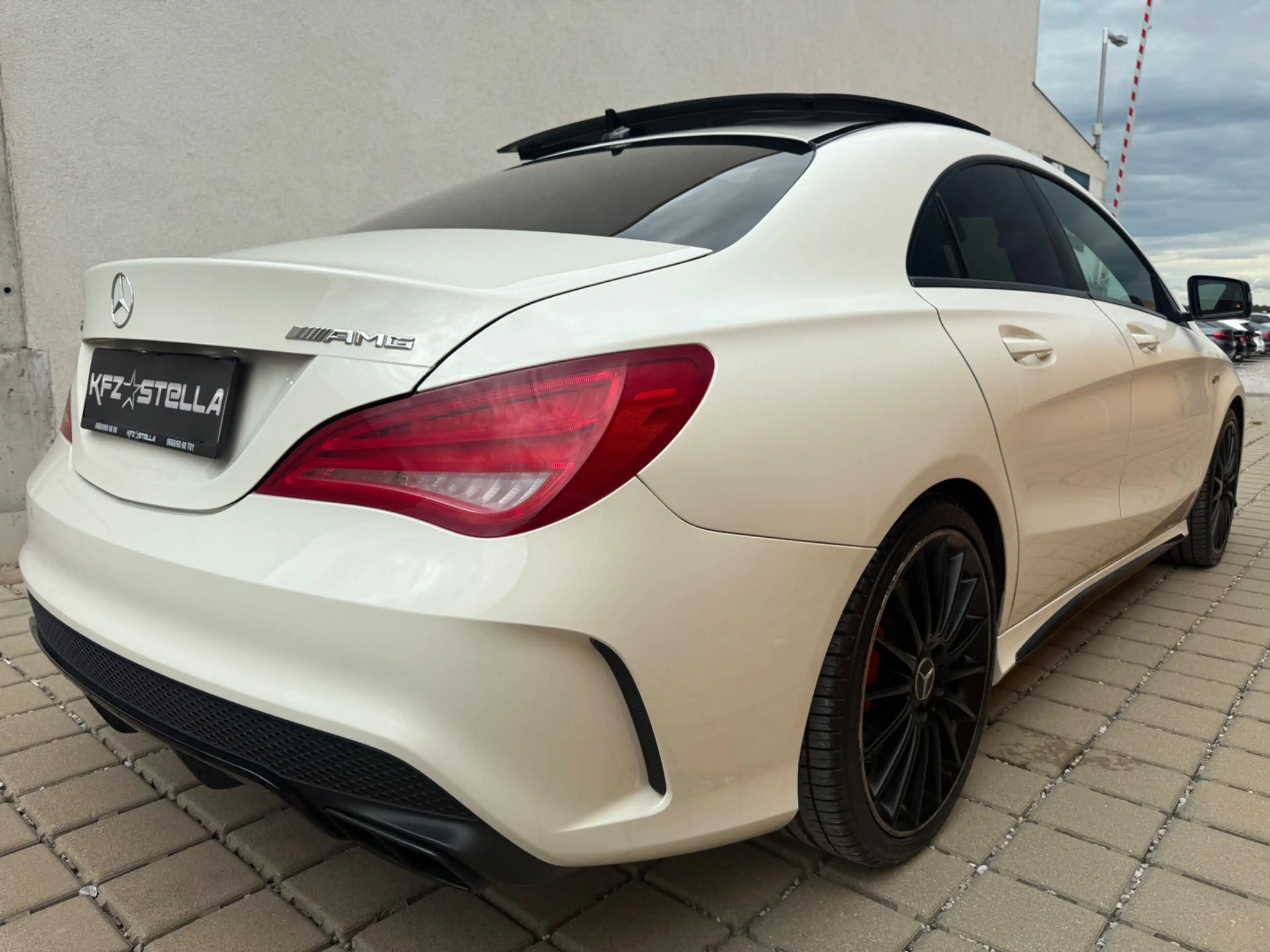 Mercedes-Benz CLA 45 AMG 4 Matic / Pano / Performance Sitze / Totwinkel — photo 4