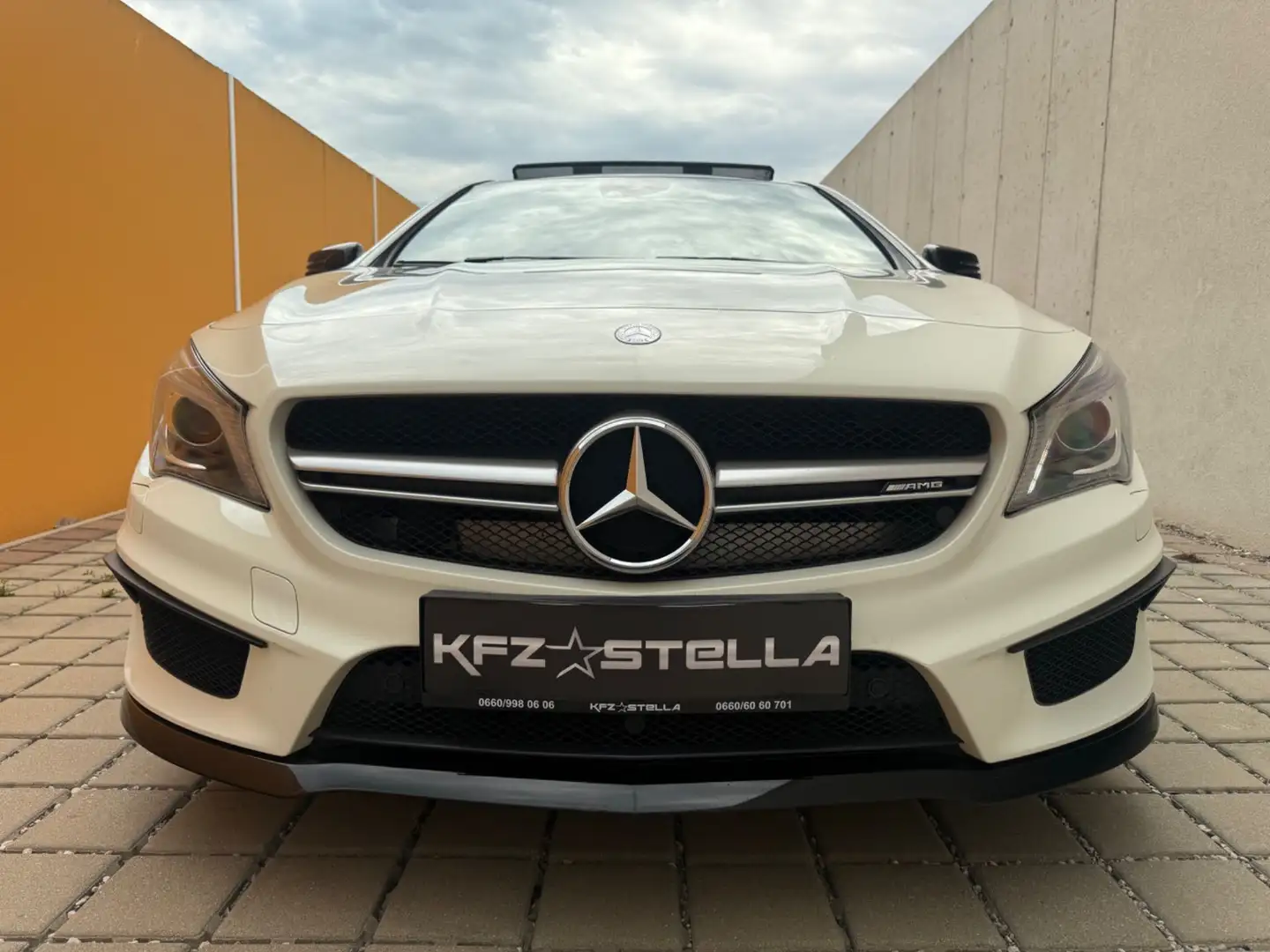 Mercedes-Benz CLA 45 AMG 4 Matic / Pano / Performance Sitze / Totwinkel Weiß - 2