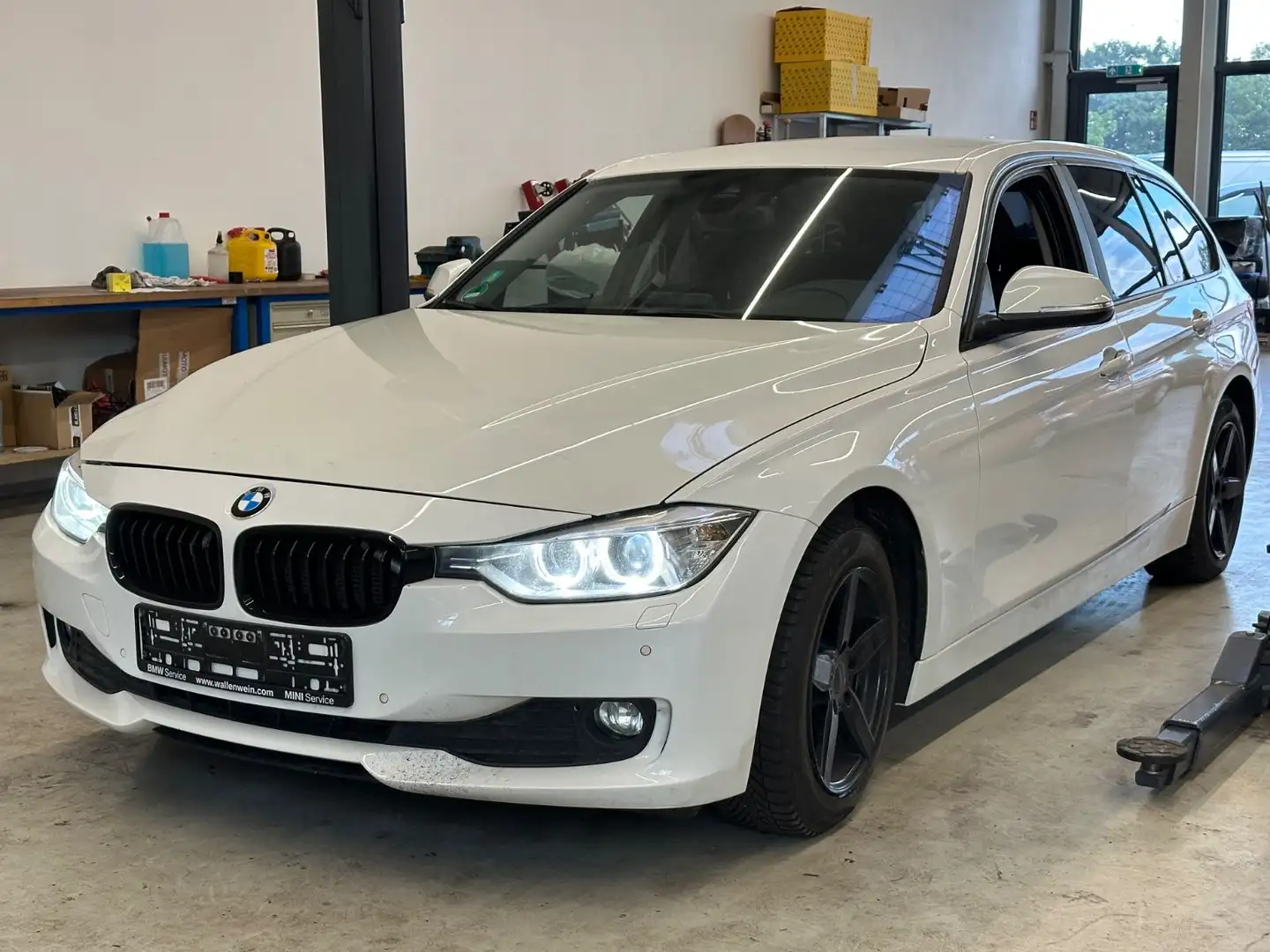 BMW 318 d/Automatik/LED-Temp/SHZ Blanco - 1