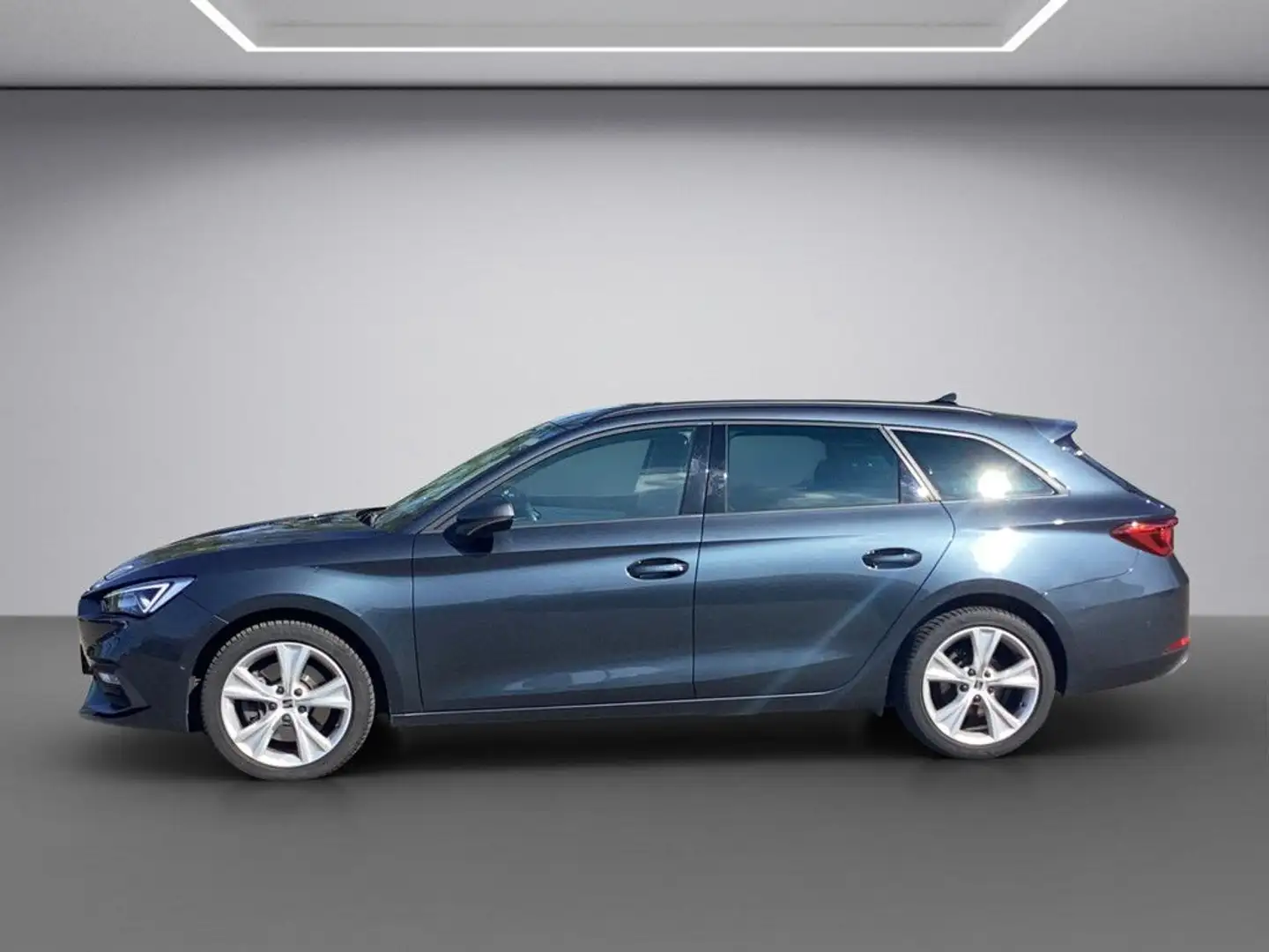 SEAT Leon Sportstourer 2.0TDI DSG FR Grau - 2