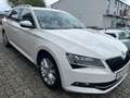 Skoda Superb 1.8 Ambition Schalter NAVI+LEDER+ACC+LED Weiß - thumbnail 4