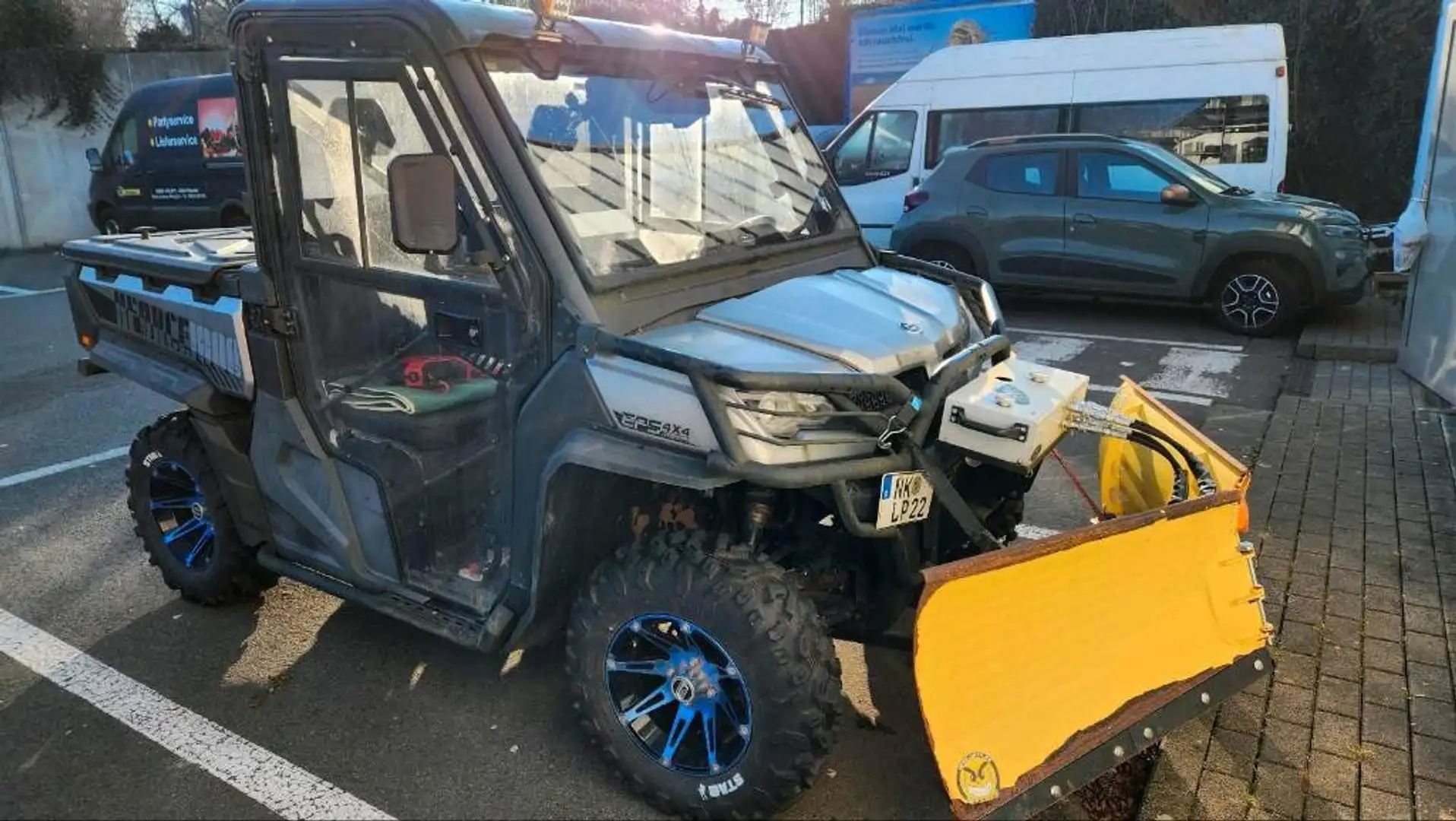 CFMOTO UForce 1000 Vollkabine beheizt, Scheibenwischer, Schneeschild Gri - 1