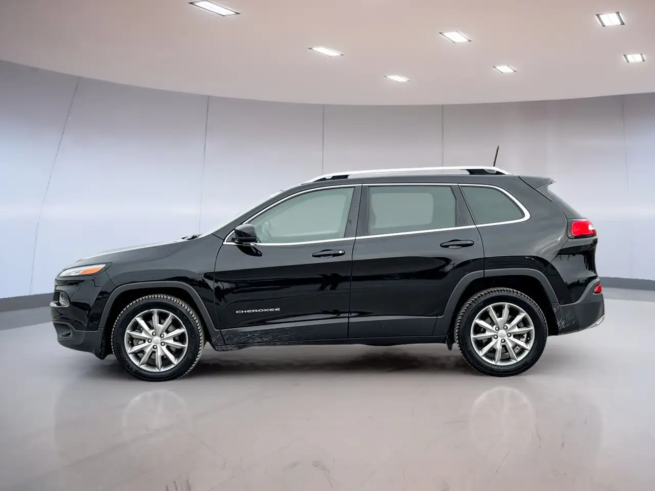 Jeep Cherokee снимка Jeep Cherokee