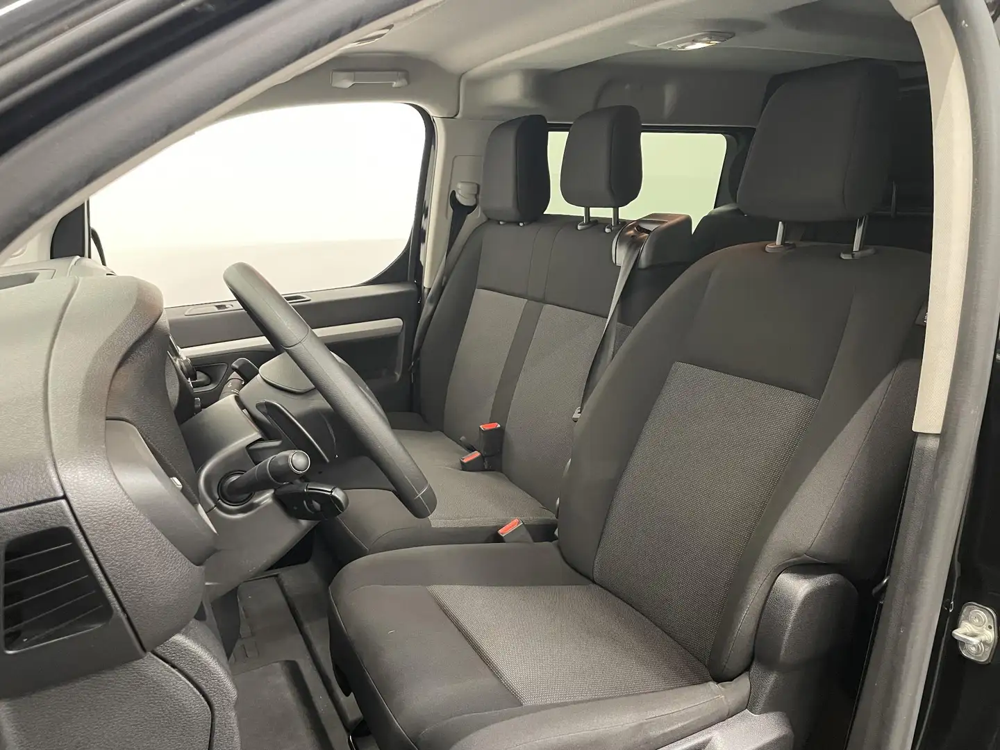 Peugeot Expert 2.0 BlueHDI 180 Long Premium Dubbele Cabine Automa Noir - 2