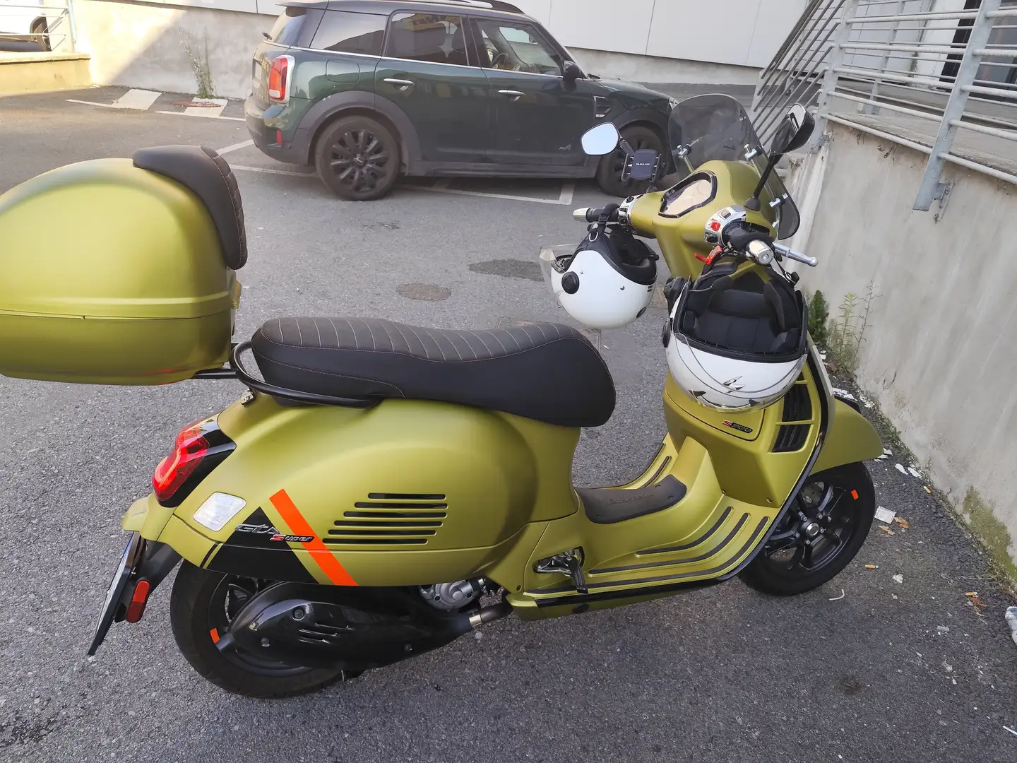 Vespa GTS Super Sport 300 HPE S ABS-ASR 2022-2025 Zöld - 1