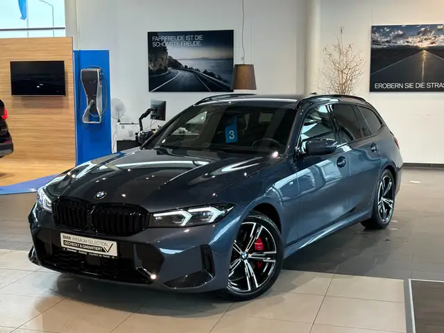 BMW 3 Series view 5