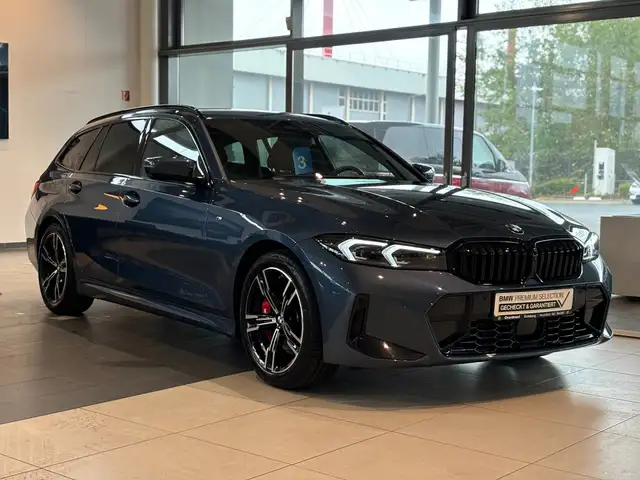 BMW 3 Series view 14