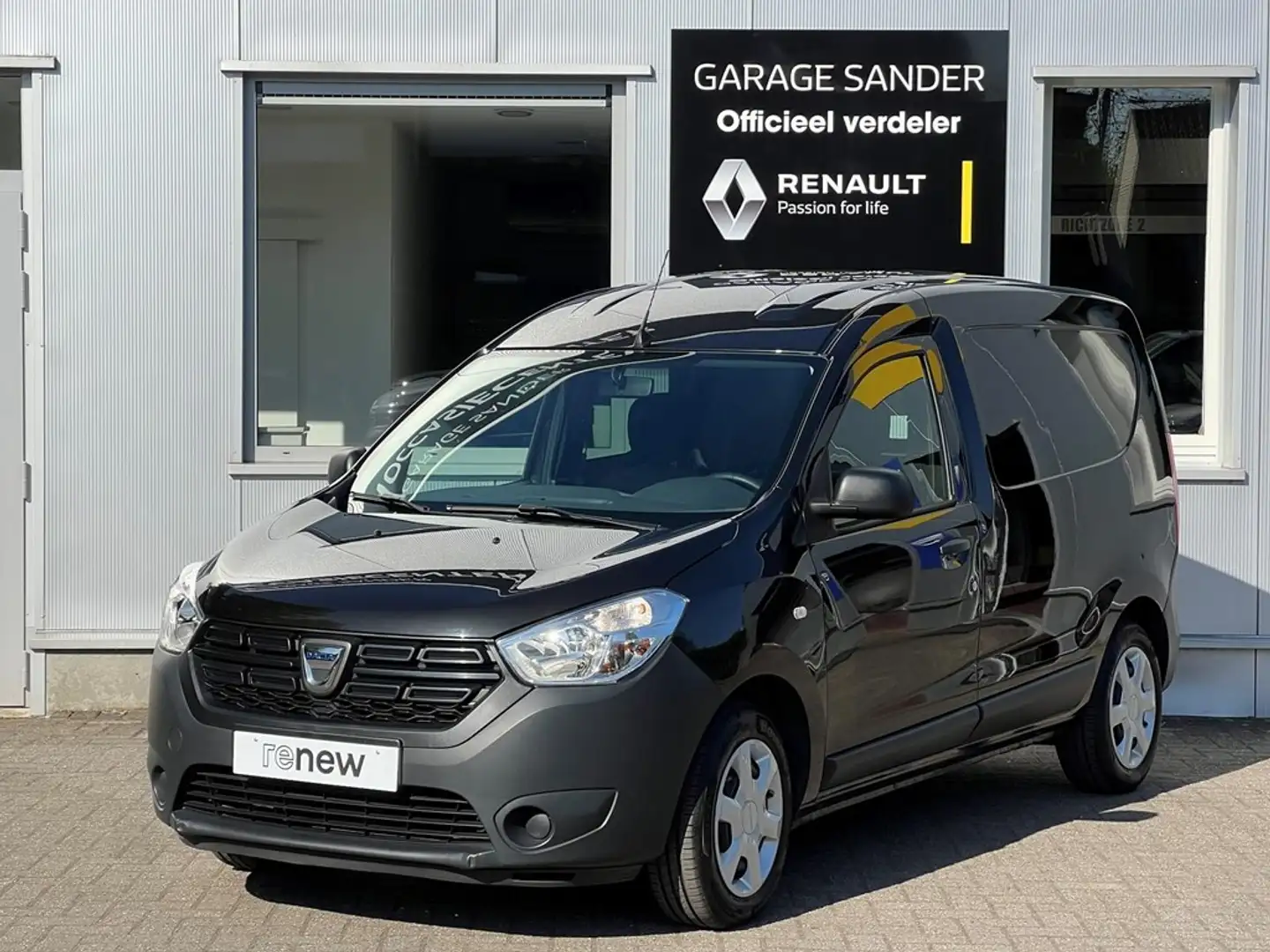 Dacia Dokker dCi 95 Pk Van Work Edition 9876Euro + btw Zwart - 1